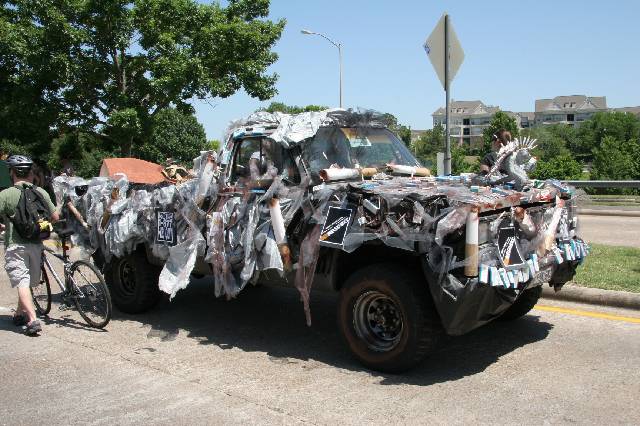 2006_ArtCar_3_Parade 158 